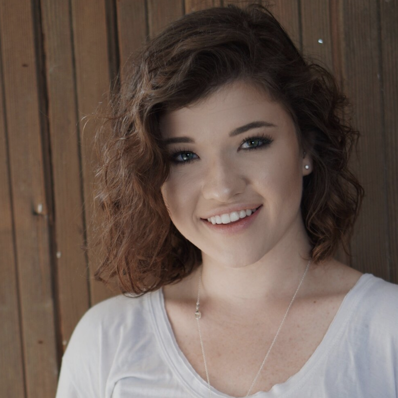 WSM Rachel Toalson Rachel Toalson is our Vocal & Piano Instructor and has been on staff since August 2017.
She started her music education at five years old, enjoys writing and listening to music and currently leads worship at Hope City. She is studying graphic design at The Art Institute of Houston.